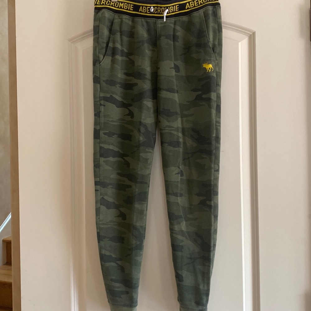 Abercrombie kids sweatpants size 13/14